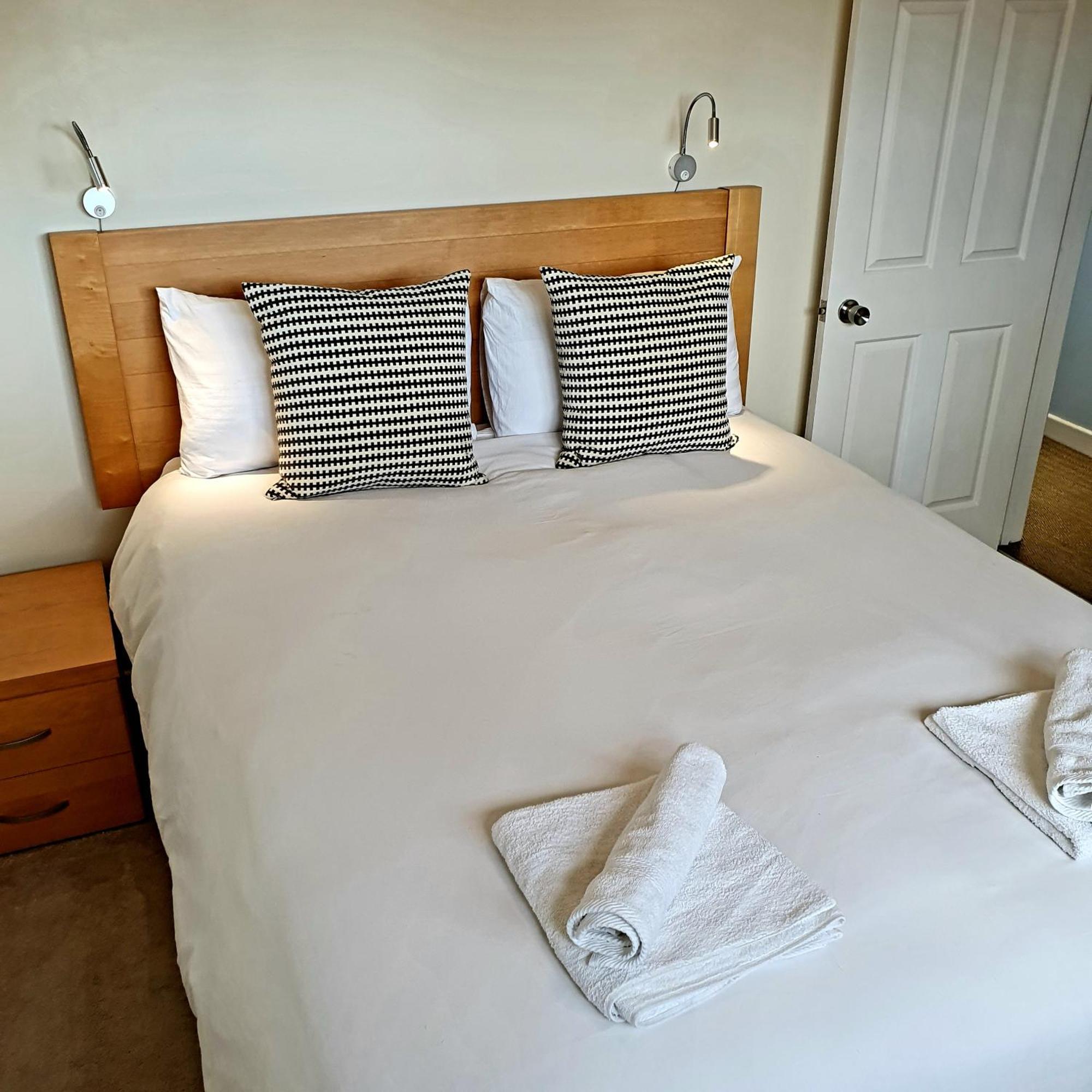 Island Retreat With Hottub Villa West Mersea Ngoại thất bức ảnh